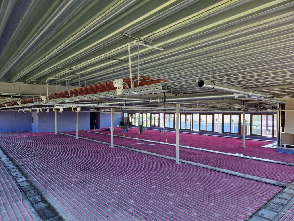 vloerverwarming gemonteerd op netten