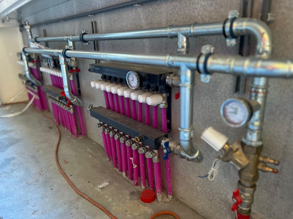 Vloerverwarming hal scania zwolle vloerverwarming verdelers