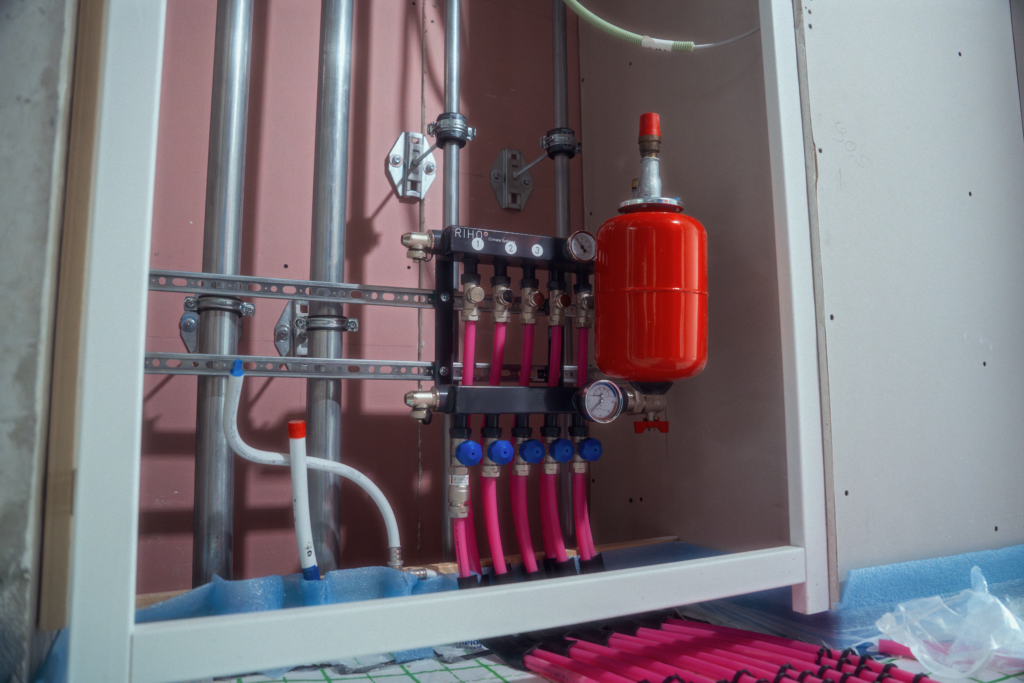 Vloerverwarming verdeler Ensamble Amsterdam Karspeldreef