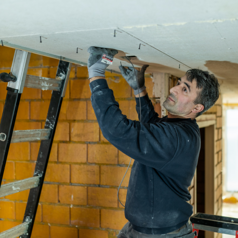 monteur monteerd plafond koeling verwarming RIHOCELL